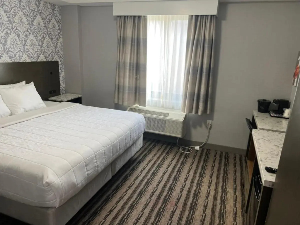 The Essence Hotel at JFK