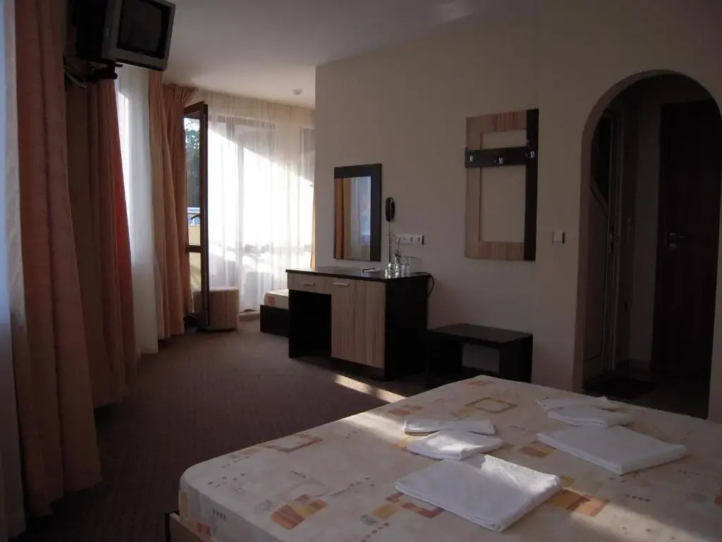 Hotel Eos