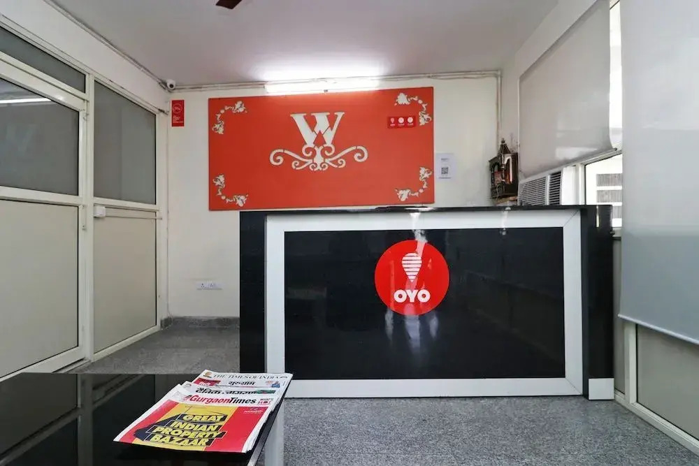 OYO 8971 Woodstay Inn Sector 45