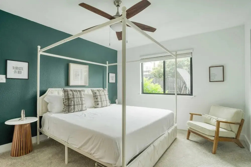 Stylish Retreat, Shared Pool & Yard Near Downtown Fairlawn Lane A by Avantstay