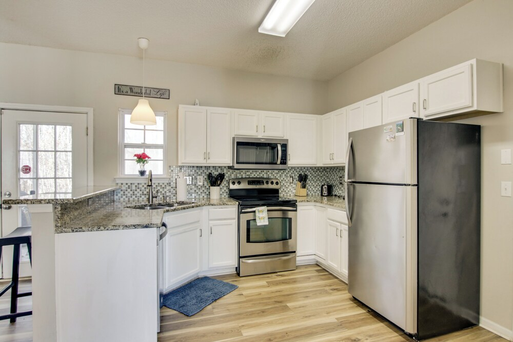 Quiet Oasis in Charlotte! Home Near Uncc Campus