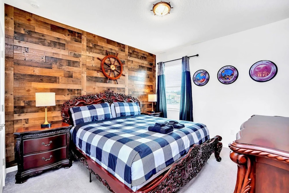 18Guest LakeView Home w HotTub Cinema