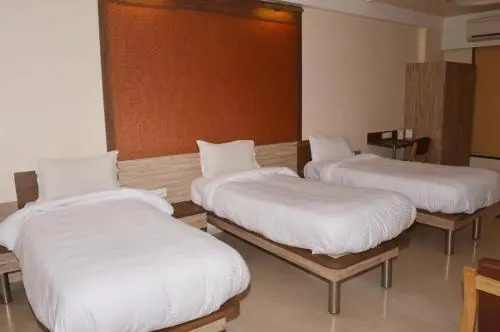 Budget Inn Palm Regency