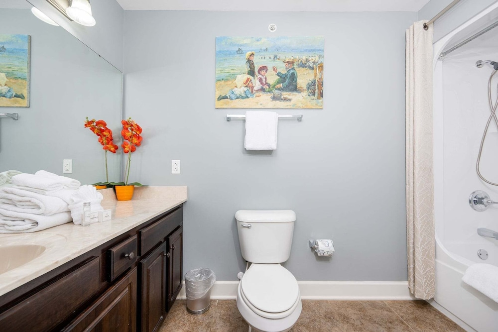 The Oasis 1503 Formerly Phoenix West Ii 1503 3 Bedroom Condo