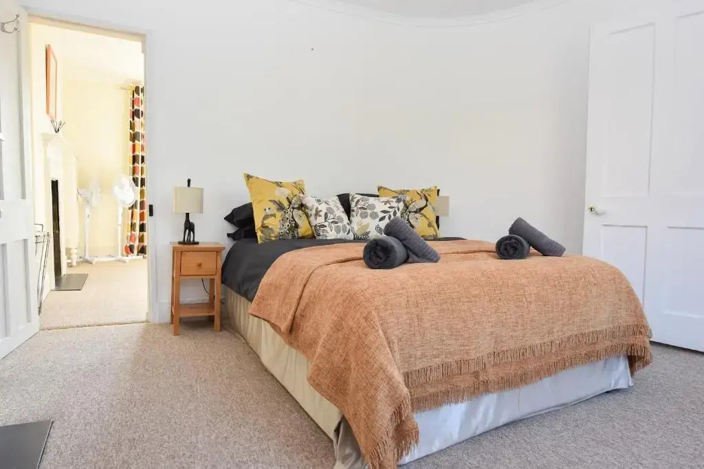 Vernon House Sleeps 8 in Old Cowes
