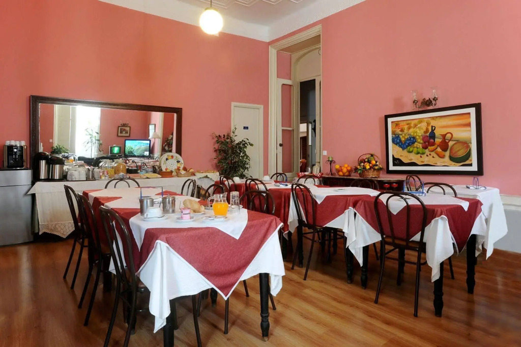 Central Guest House