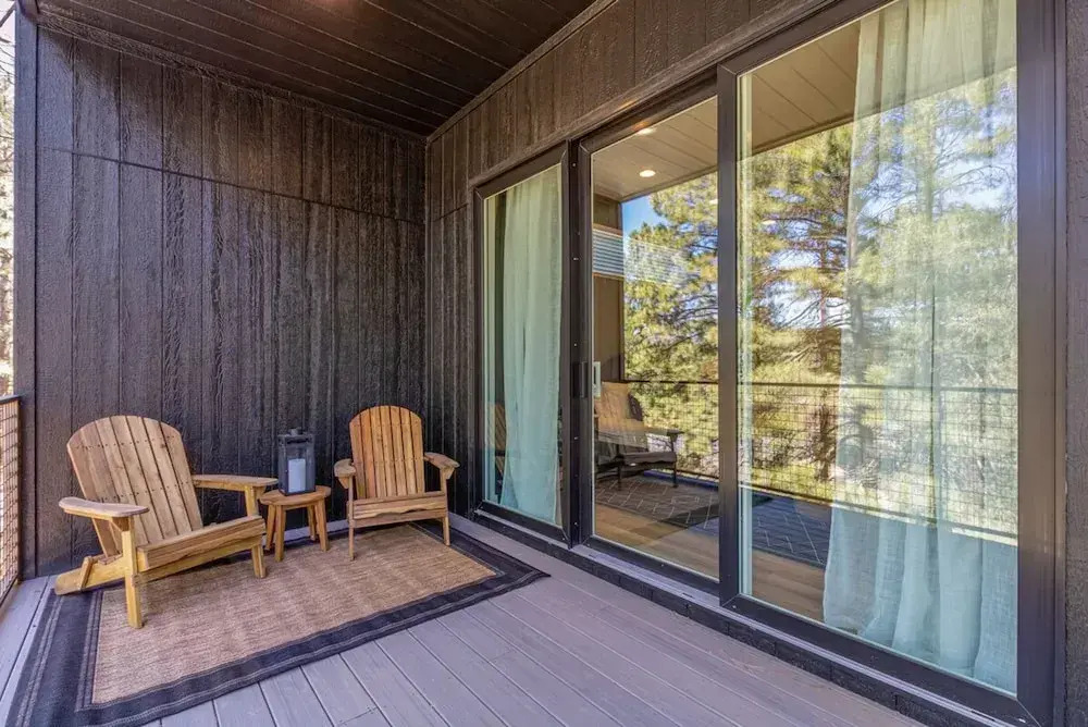 Le Cabin Noir LUX Alpine Retreat Spa BBQ