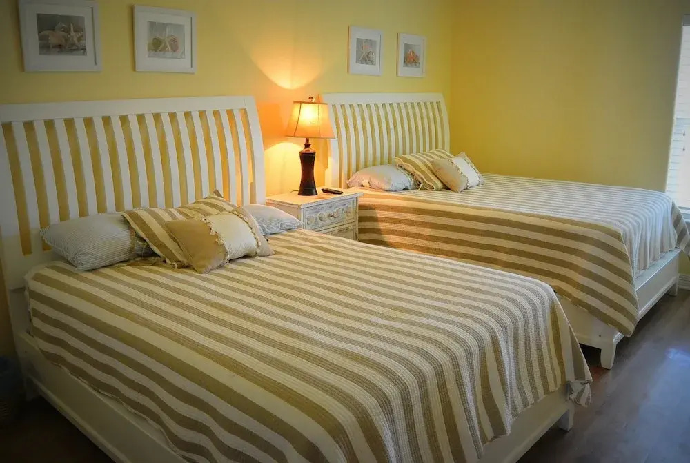 Surf And Sand 4 Bedroom Home by RedAwning