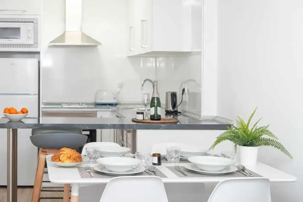 NEW Apt RELAX HOME a 150 m del mar WIFI y Piscina