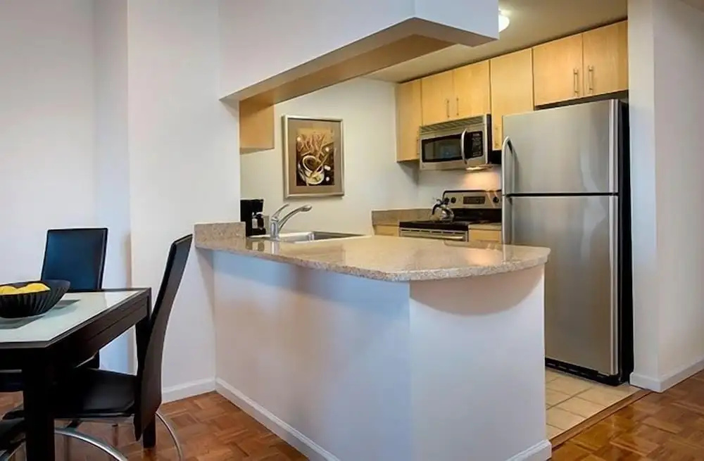 Premier Furnished Apt at Grove Pointe