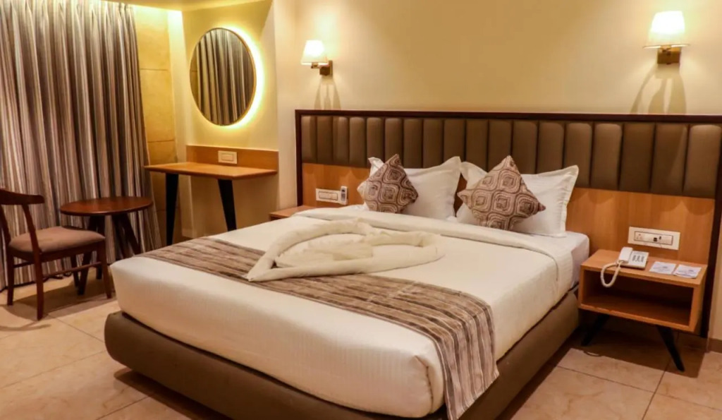 Rudra Shelter Business Hotel