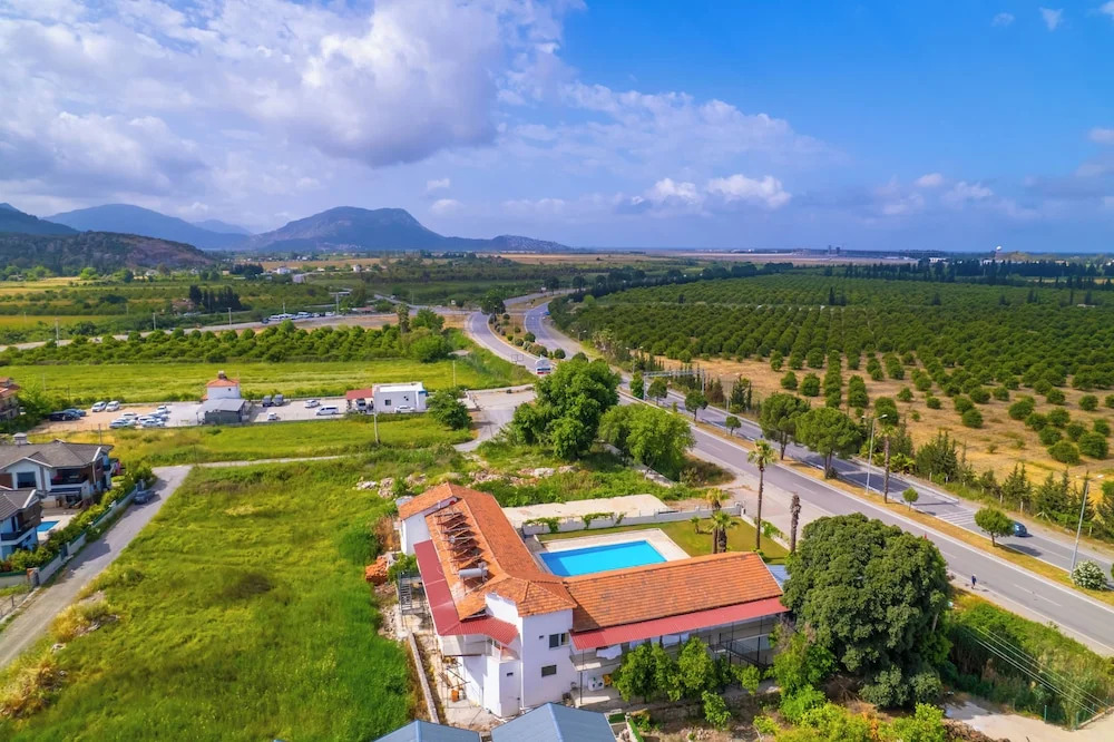 BURÇ HOTEL