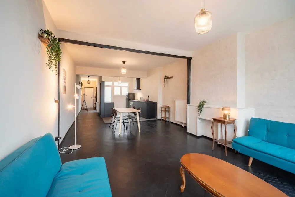Comfortable 2BR Apartment - Central Antwerp