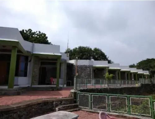 Vamoose Rupmati Mandu Hotel