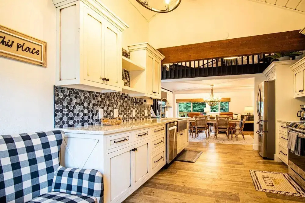 Sunburst 33 - 3BD + Loft + Resort Amenities