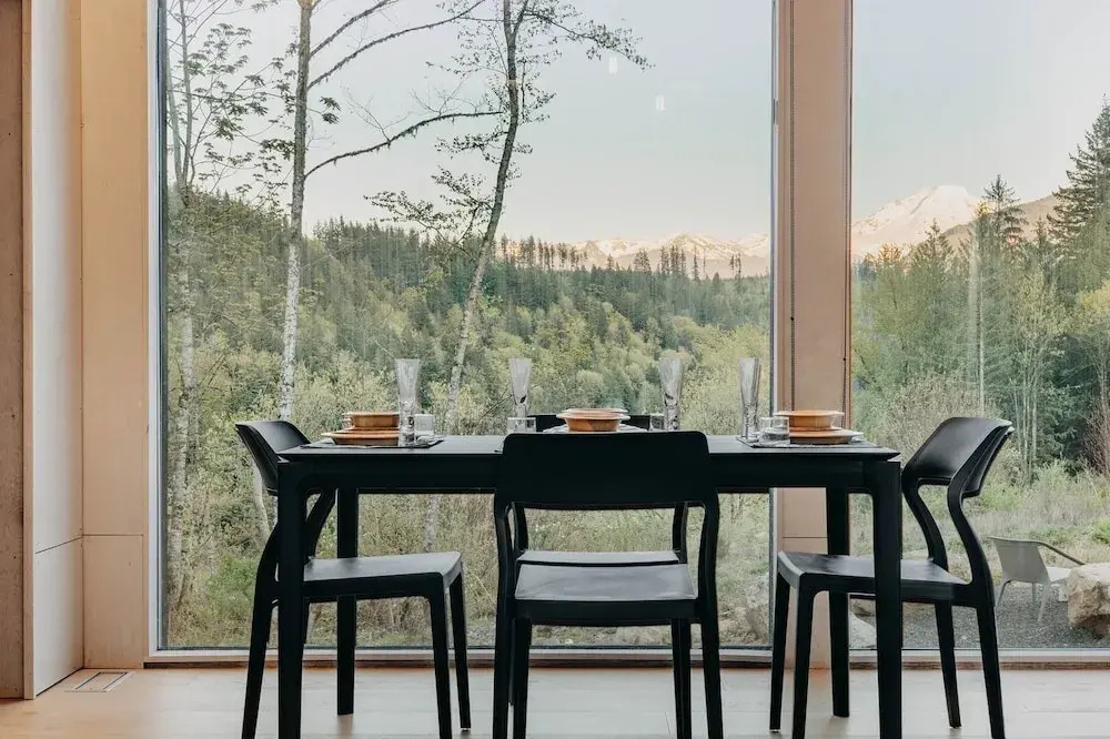 58mf - Wi-fi - Pets Ok - Evc - Amazing Views 2 Bedroom Cabin by RedAwning