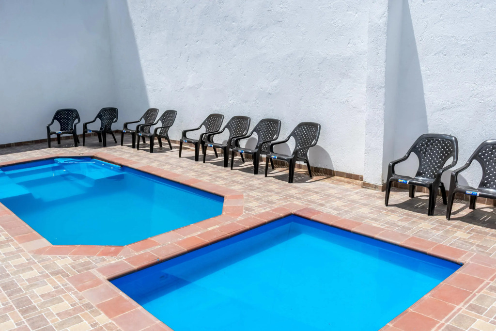 Hotel Rodadero Inn By GEH Suites