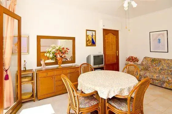 Apartment with views, pool in Benissa