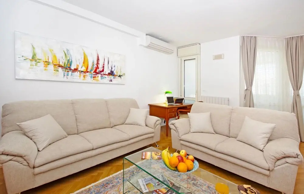 Awesome Apartment in Split With Wifi and 3 Bedrooms