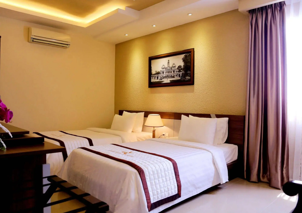 Nicecy Hotel - Bui Thi Xuan Street