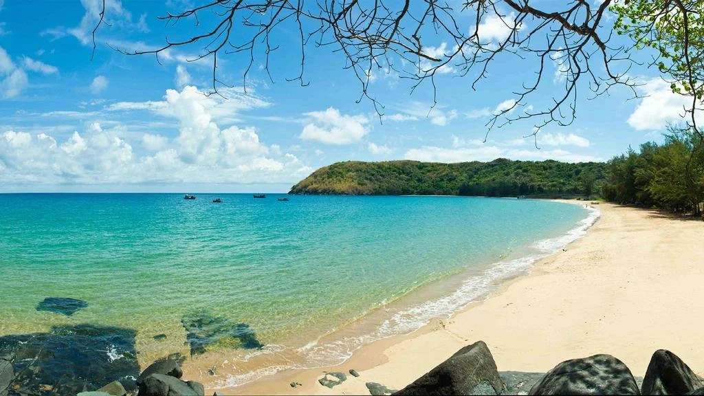Nha Khach Con Dao