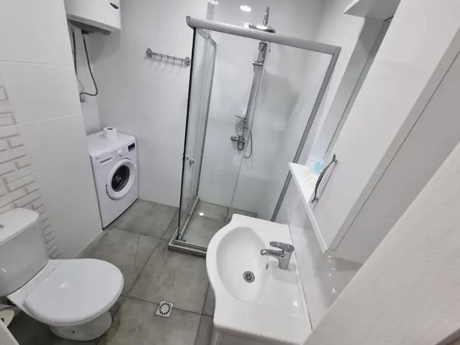 Leo Group Luxury Apartment 14-293A Sunrise Batumi