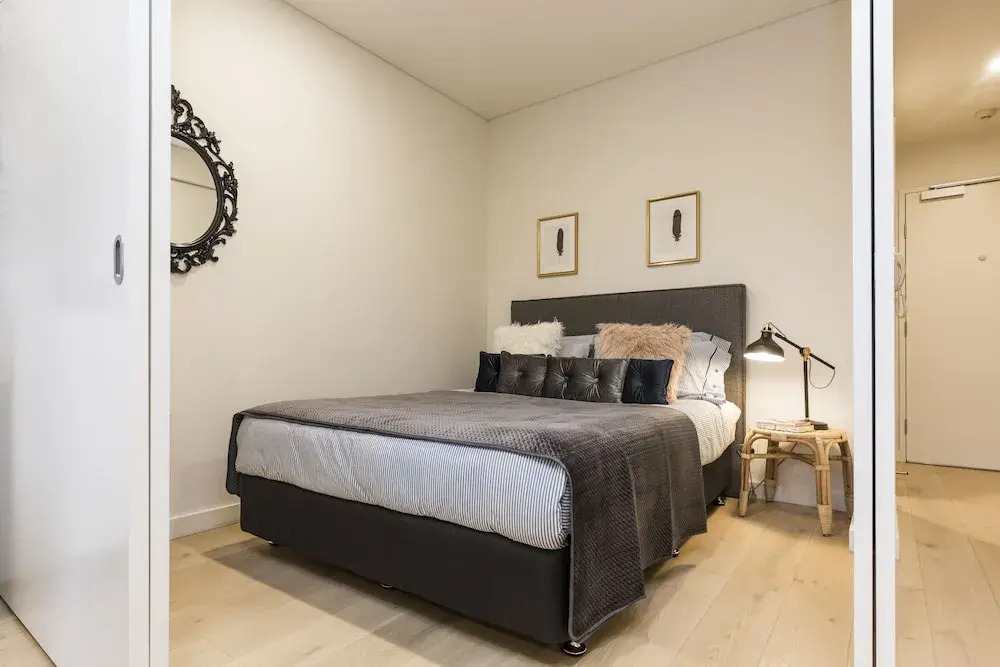 One Bedder With Pool Very Close to City