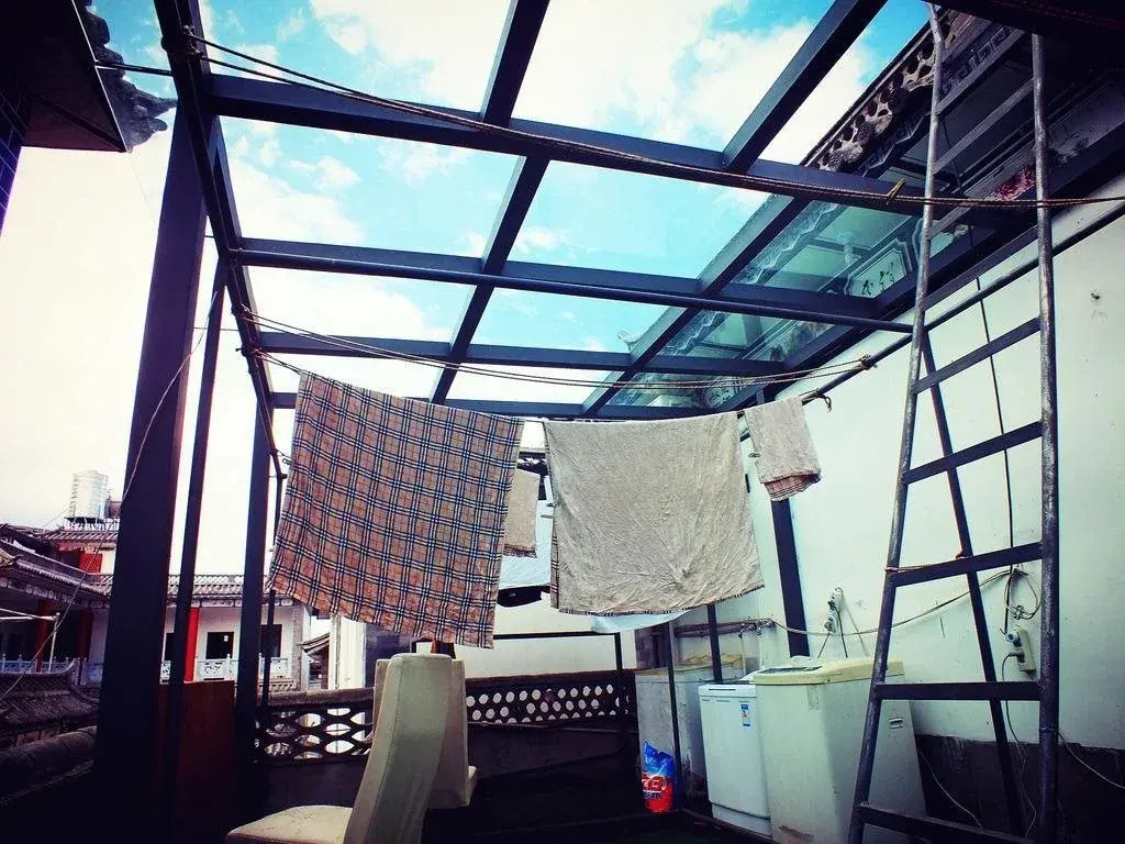V Hostel