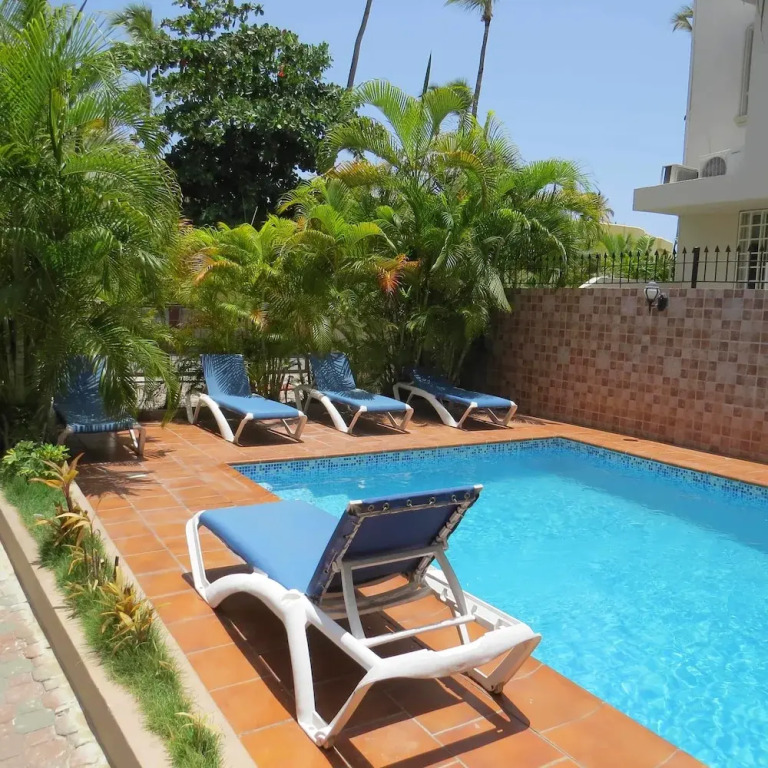 Punta Cana Lounge Beach Suites