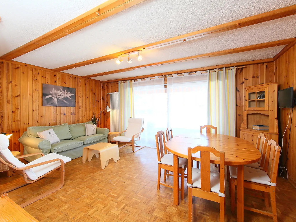 Apartment Hyacinthe 2 by Interhome