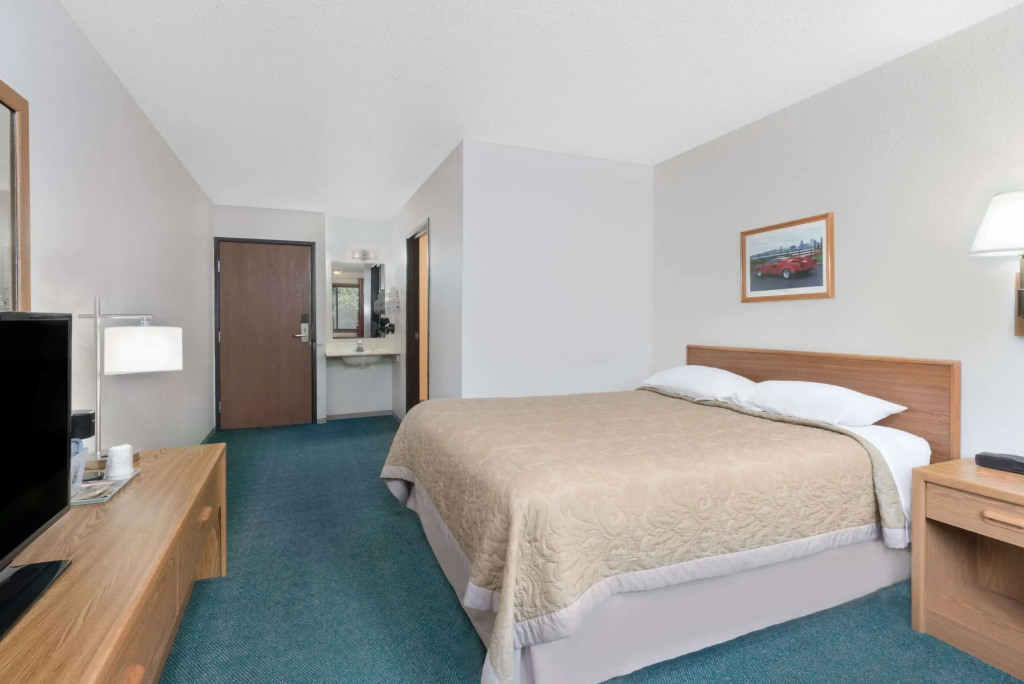 Super 8 By Wyndham Murdo