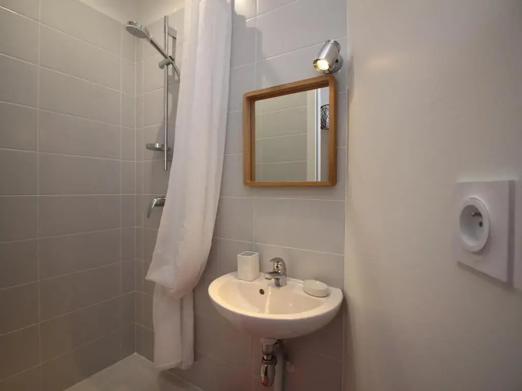 Appartement Mont-Dore, 4 pièces, 8 personnes - FR-1-608-18