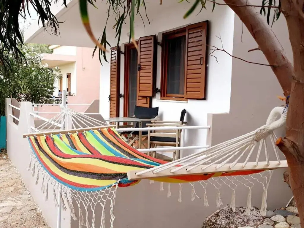 Casa Sofianna 2-bedroom home next to sandy beach