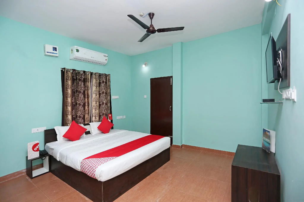OYO 17276 The Maple Tree Hotels