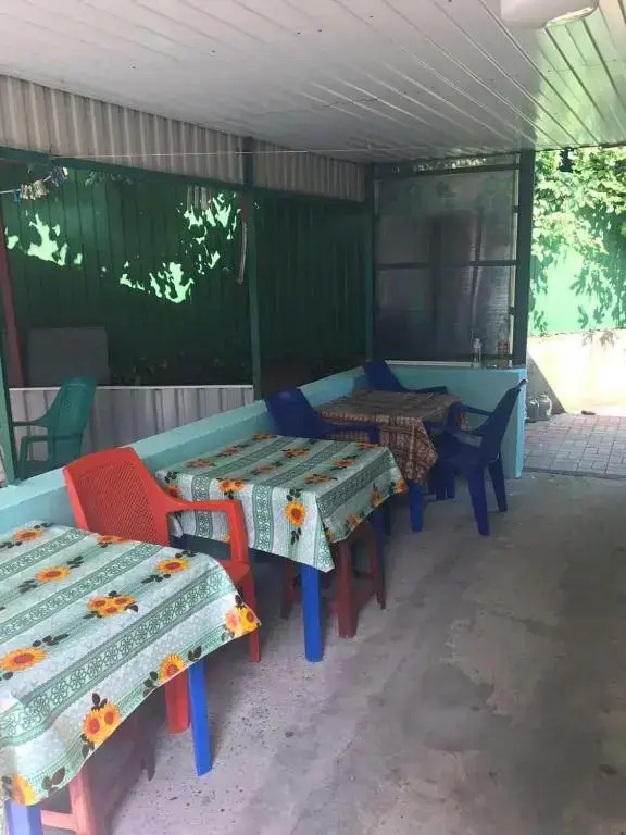 Guest House on Sportivnaya 1a