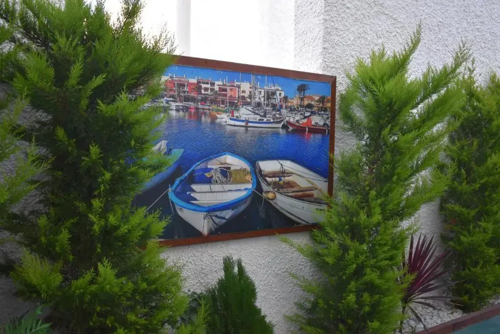 APART TURISTICOs MARINE REST LA MANGA -JARDINES Y PISCINAS PRIVADOS