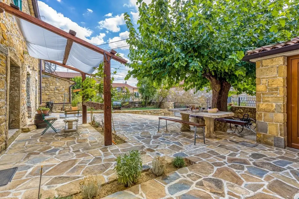 Old Mulberry Stone House