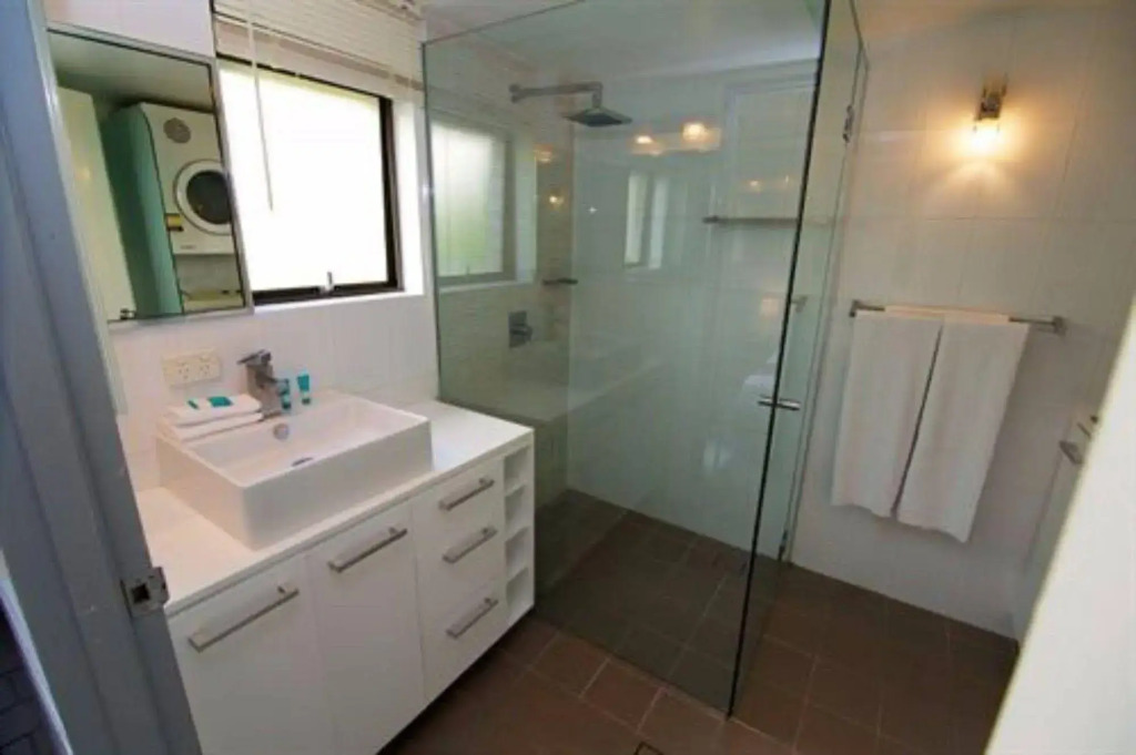 Trickett Gardens Holiday Inn