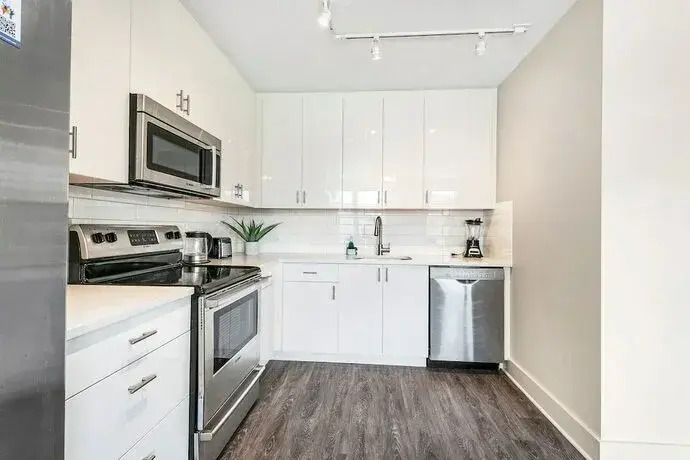 Spacious 4B Oasis steps from French Quarter - Your NOLA Dream Awaits