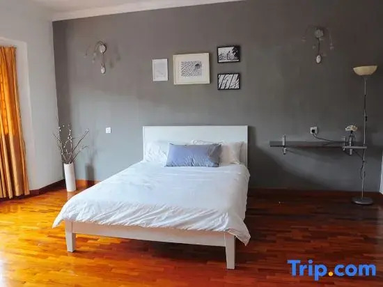 GRAYHAUS 32 -  Spacious 5BR House @ Bandar Utama, near 1 Utama Shopping Centre - Stay Only NO EVENTS