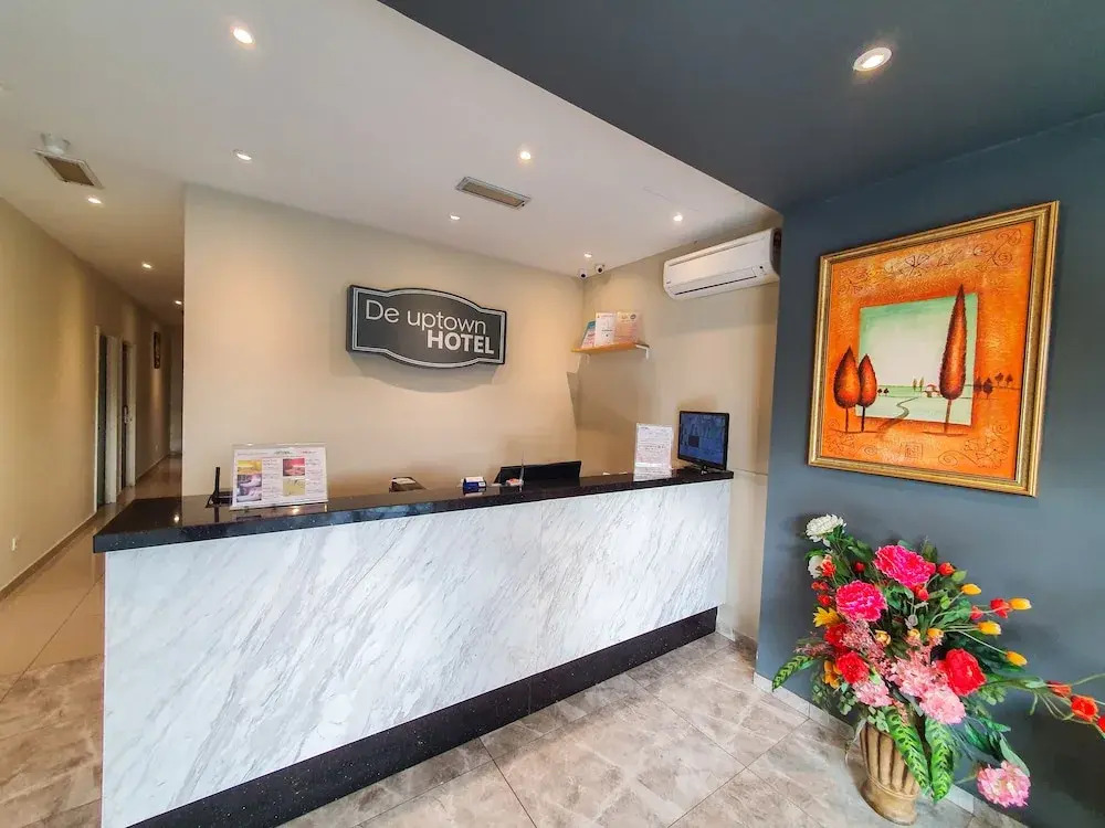 吉隆坡153 德上城1OYO客房酒店(OYO 153 de Uptown Hotel 1 Kuala Lumpur)