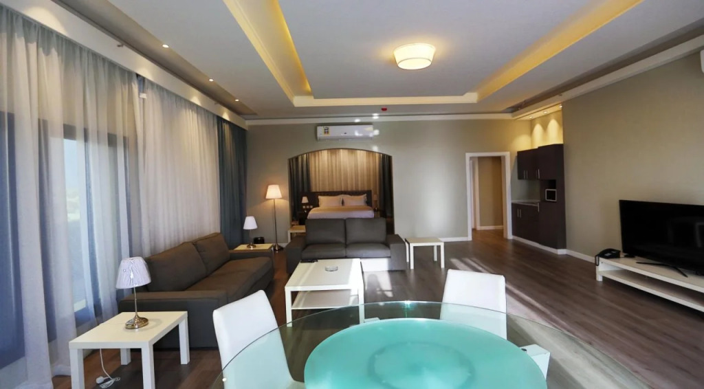 لورين للشقق المخدومة الكورنيش - اقتصادى - Loren Served Apartments Al corniche - Economic