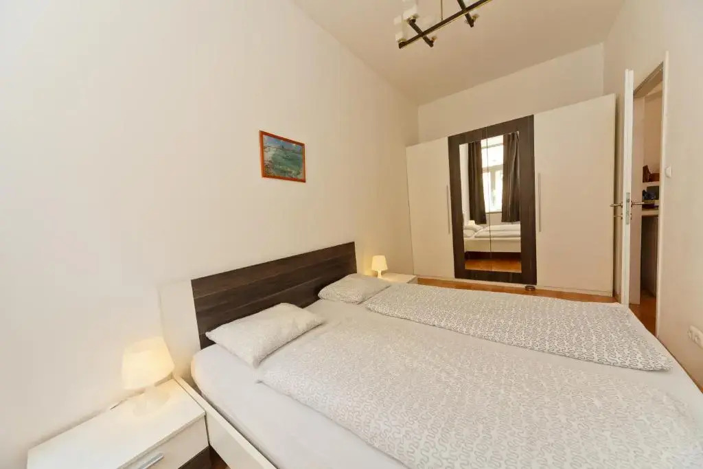 Apartments in Vienna near Schönbrunn & Westbahnhof - Keyless Check-In