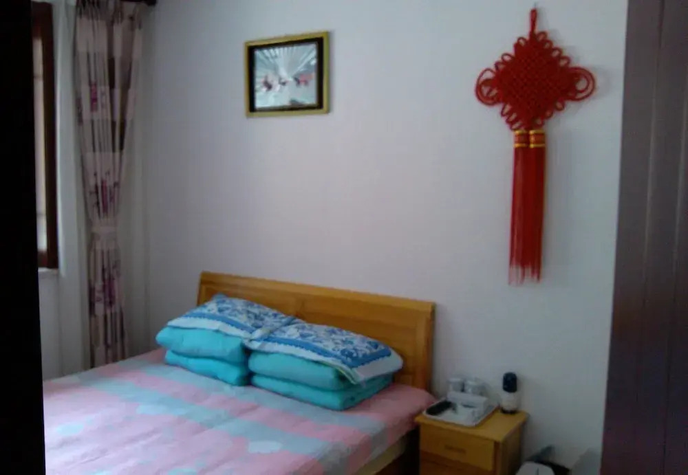 Xinyue Folk Farmhouse Inn