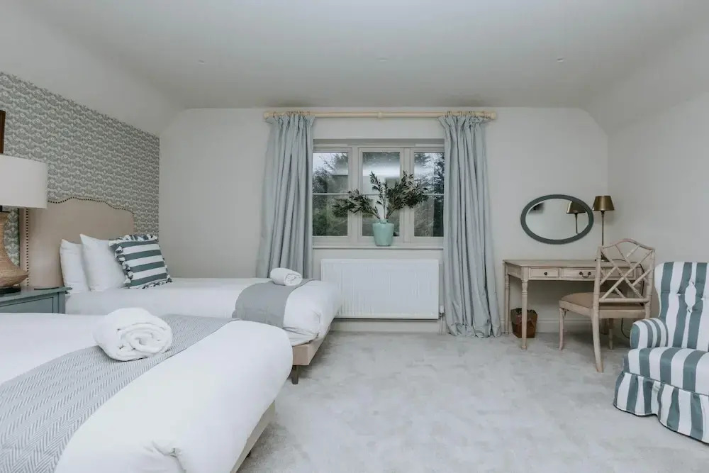 The Dragonfly - Central 2 Bedroom House