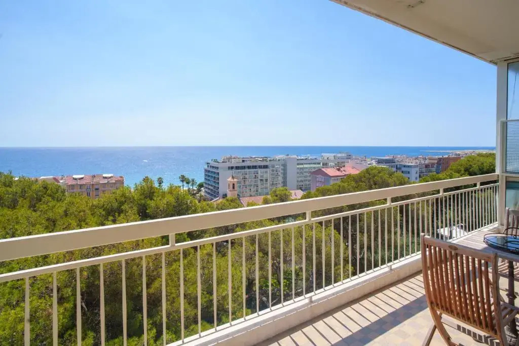Superbe Appartement de 3 pièces rénové avec Vue Mer