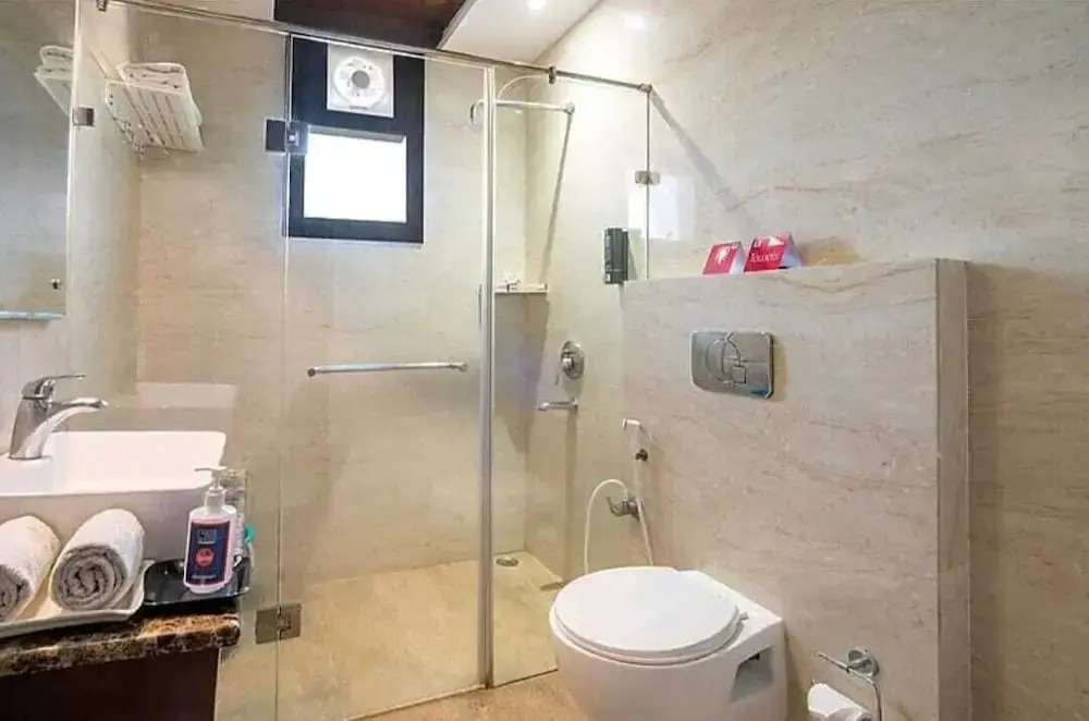 Goyal Hoteliers - Hotel The Agra Grande