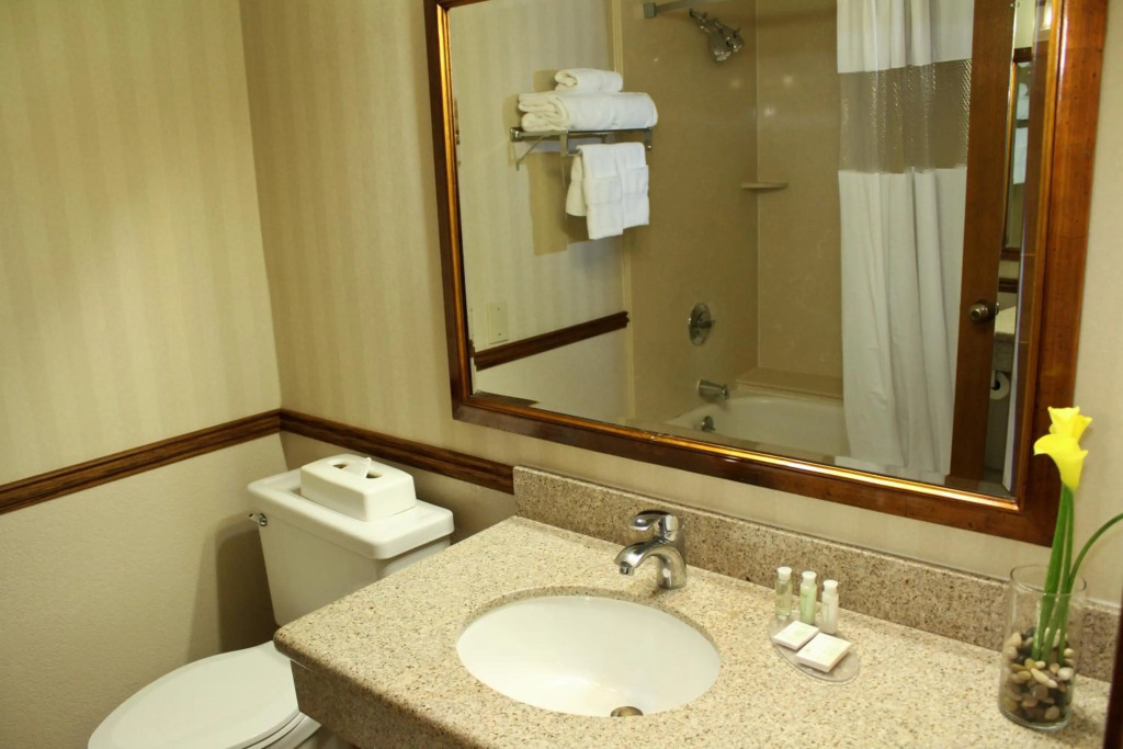 University Square Hotel