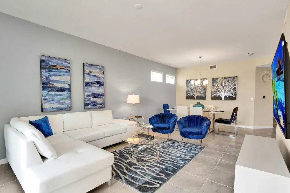 Posh and Spacious 3BD Condo With Patio, Pond View and Close to Disney! #3sl108