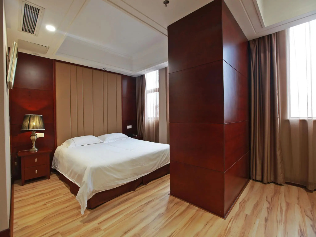 Elan Nanjing Sanpailou Post and Communications University